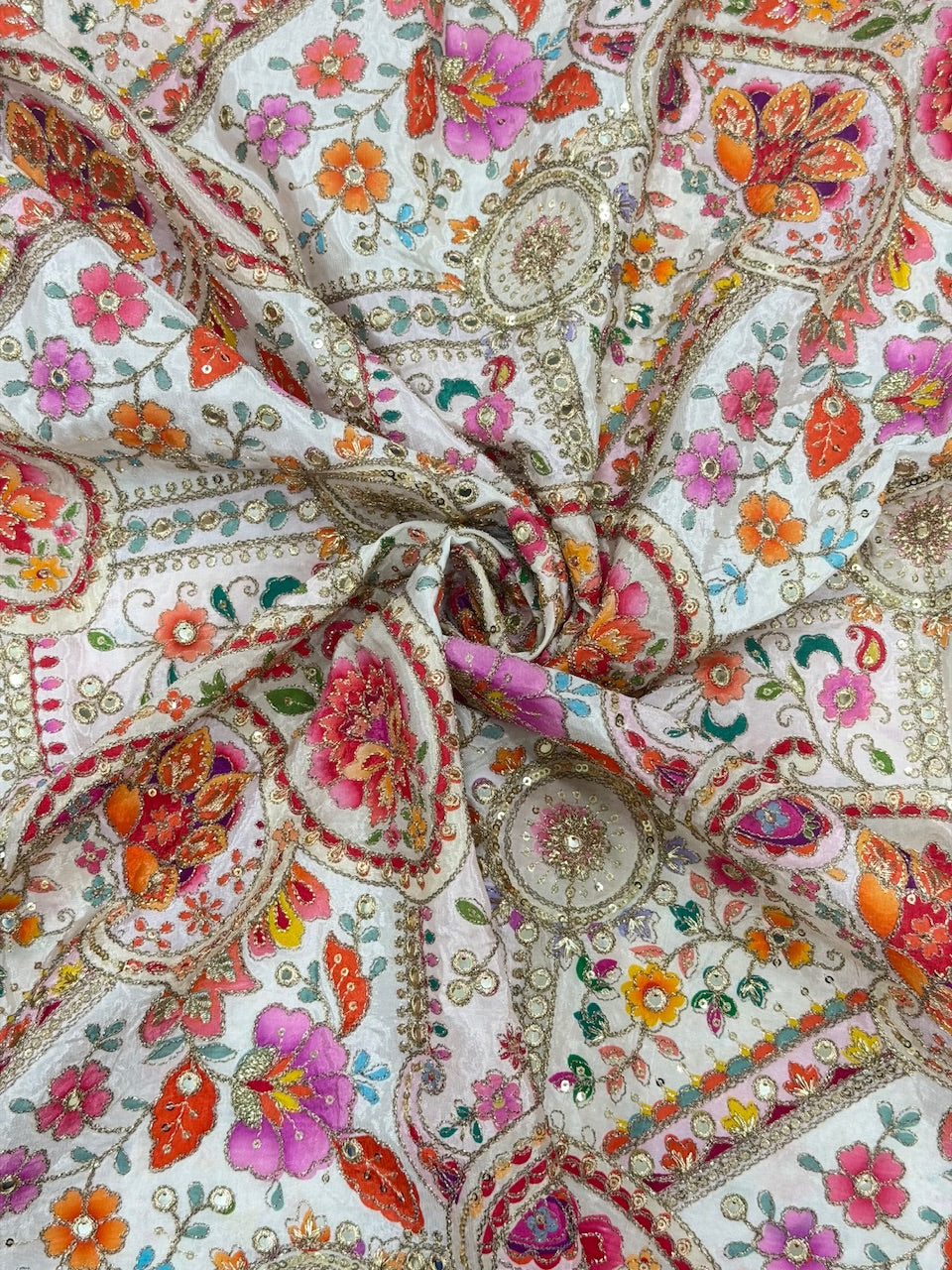 Soft Natural Crepe Paisley Placement Print in White colour