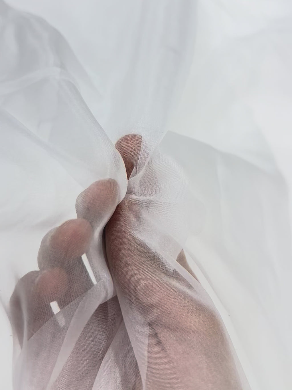 Dyeable Soft Tissue Organza